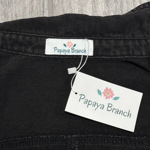 Papaya Branch Distressed Shacket‎ NWT Black size Medium Snap Front - Picture 11 of 16